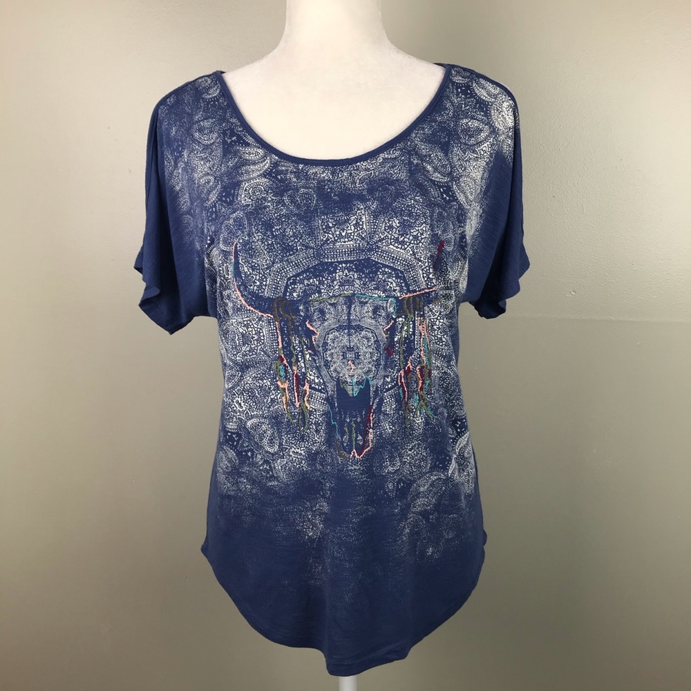 MUDD Cold Shoulder Shirt Short Sleeve Cattle Skull